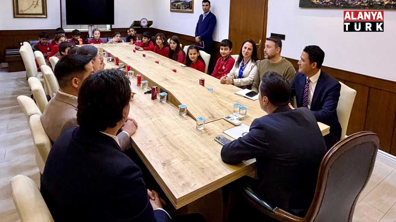 Alanya'yi Keşfetmeye Devam Edi̇yorlar 3
