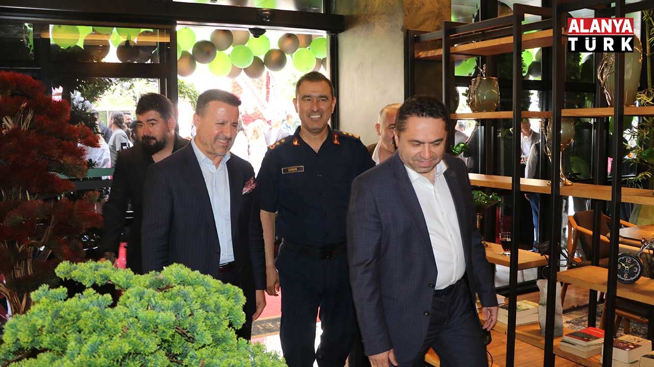Açiliş 8