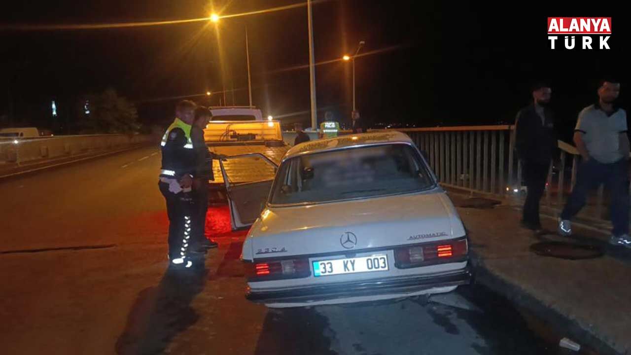 Bari̇yere Çarpan Sürücü 2