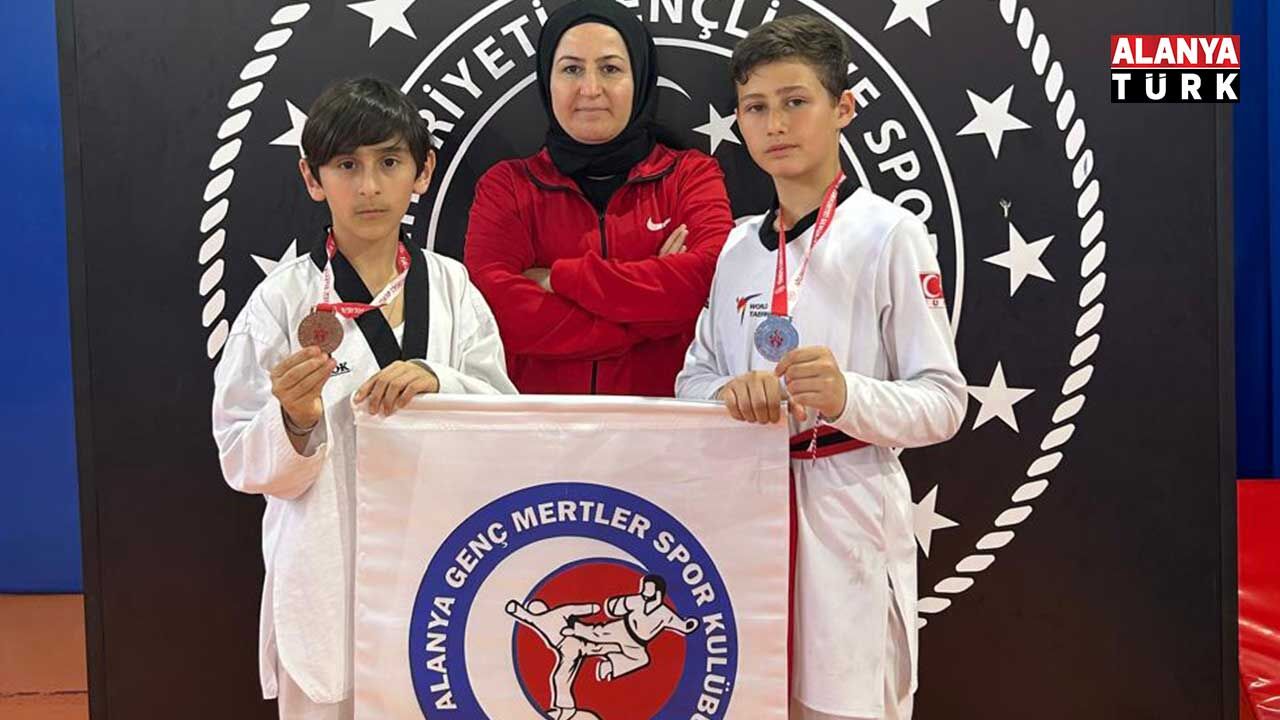 Madalyayla Döndüler 3
