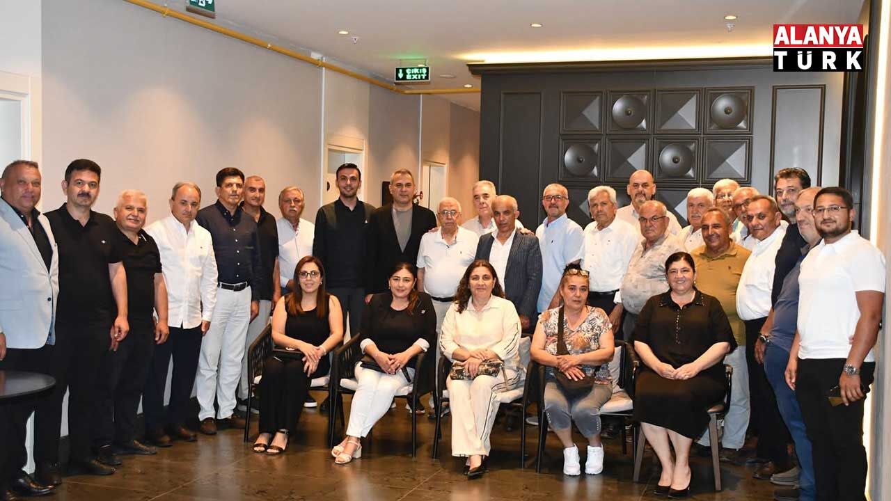 Ak Parti̇ 3