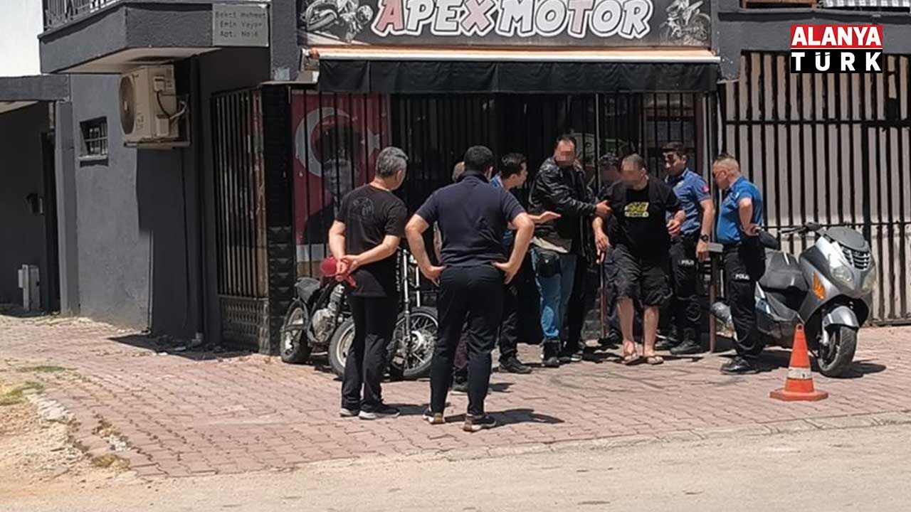 Benzi̇n Döküp Yakma 2