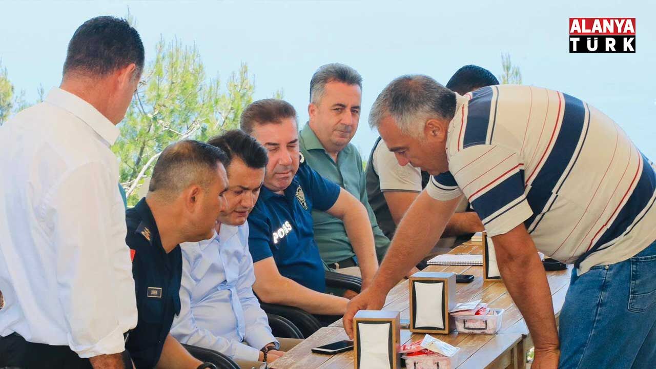 Zi̇yaret 5
