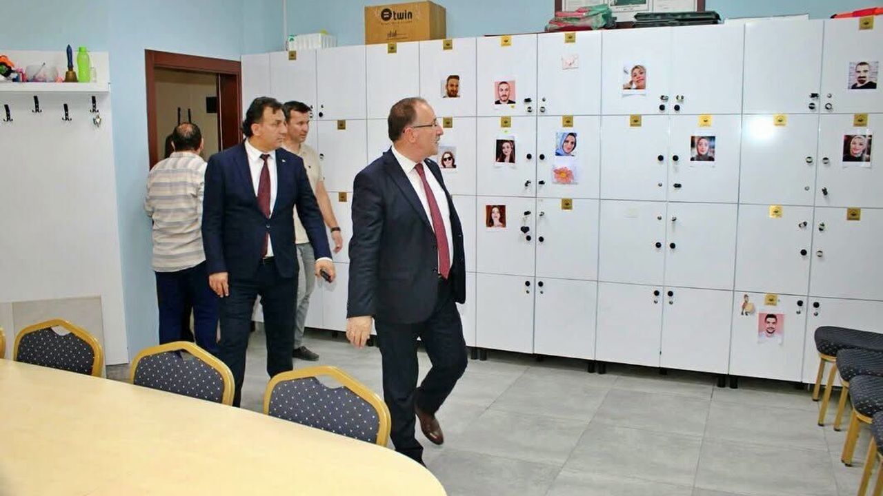 Il Muduru Eristen Yeni Donem Den (2)