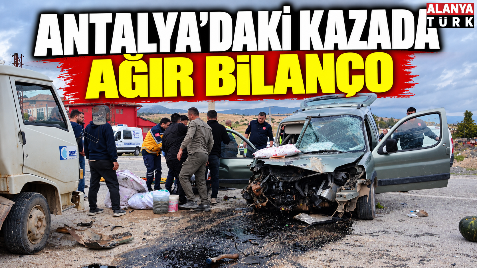 Antalya'da iki kamyonetin karıştığı kazada ağır bilanço