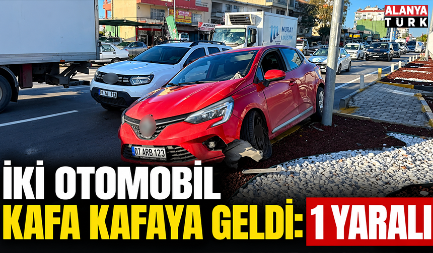 İki otomobil kafa kafaya geldi: 1 yaralı