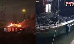 Düşen yıldırım 3 tekneyi küle çevirdi