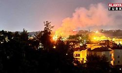 Yıldırım düştü konteyner küle döndü