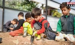 Minikler tohumları toprakla buluşturdu