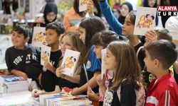 Edebiyat tutkunları Antalya'da buluşuyor