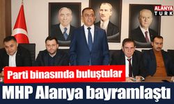 MHP Alanya İlçe Teşkilatı bayramlaştı