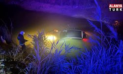 Otomobil dereye uçtu: 1 yaralı