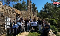Alanya Üniversitesi Öğrencileri Syedra Antik Kenti’nde Tarihi Yerinde Öğrendi