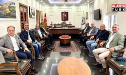 ALANYA’NIN ESKİ BELEDİYE BAŞKANLARI VE BAKAN DANIŞMANINDAN KAYMAKAM ÖZTÜRK’E ZİYARET