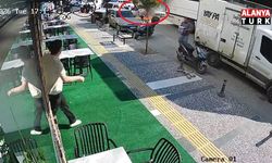 Bir anda patlayıp alev topuna dönen araçtan atlayıp canlarını zor kurtardılar