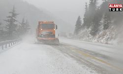 Antalya-Konya karayolunda kar yağışı başladı