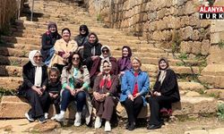 AK Parti’li kadınlar baharın gelişini Syedra’da karşıladı