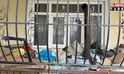 Daire içerisinde ve bahçede biriktirilen çöpler vatandaşı isyan ettirdi