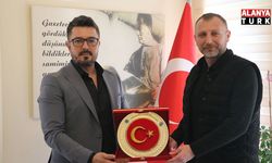 EMŞAV Alanya’dan Alanya Türk Gazetesi’ne ziyaret