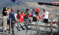 Alanya'da 23 Nisan'da TCG BORA ziyarete açıldı