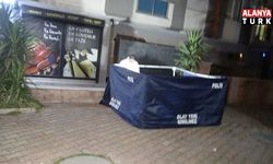 Antalya'da genç adam kaldırımda ölü bulundu