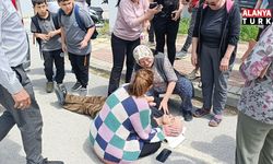 Manevra yapan öğrenci servisi görme engelli yayaya çarptı, eşi gözyaşlarına boğuldu