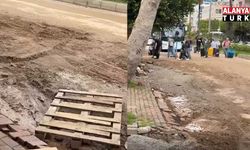 Turizm sezonu çamurla başladı