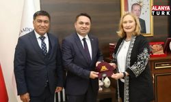 Alanya’da Uluslararası İş Birliği Hamlesi: ABD’li Rektör’den Ziyaret