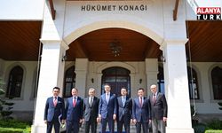 ENERJİ VE TABİİ KAYNAKLAR BAKANI ALPARSLAN BAYRAKTAR’DAN ANTALYA VALİLİĞİNE ZİYARET