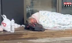 Yağmur Altında Yürek Burkan Görüntü