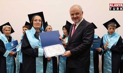 ALKÜ 60+ Tazelenme Üniversitesi'nde ilk mezuniyet heyecanı
