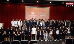 Rektör Özkan’dan lise öğrencileriyle ufuk açıcı sohbet