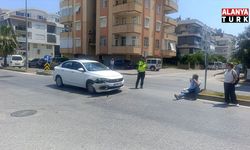 Antalya'da iki otomobil çarpıştı: 2 yaralı