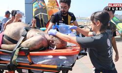 Alanya’da boğulma tehlikesi geçiren kişi vatandaşlar tarafından kurtarıldı
