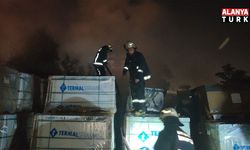 Seramik parçaları satılan iş yerinde yangın