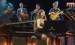 Genç Türk Müzisyen Su Yavuz, Türkiye’deki ilk konserini verdi