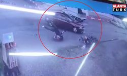 Motosikletlinin ölümden döndüğü kaza kamerada