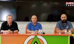 Oyuncu Celal Al ve yönetmen Sedat İnci’den Hasan Çavuşoğlu’na ziyaret