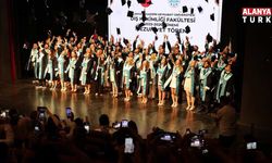 ALKÜ’lü mezunlar yemin ederek mesleğe ilk adımını attı
