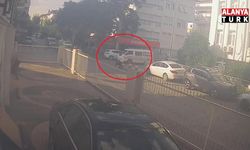 Kamyonetle çarpışan motosikletin sürücüsü kazayı kask sayesinde kazayı hafif sıyrıklarla atlattı