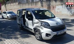Otomobil, park halindeki araca çarptı: 1 yaralı
