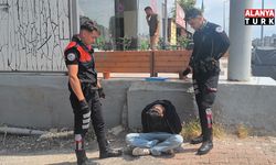 Polisi görünce kaçmak istedi, 34 dosyadan 23 yıl hapis cezası ile arandığı ortaya çıktı