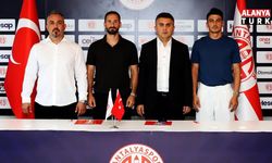 Antalyaspor'da Soner Dikmen ve Erdoğan Yeşilyurt, 2 yıllık sözleşme imzaladı