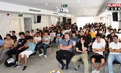 Bilim Kafe’de geleceğin teknolojileri konuşuldu