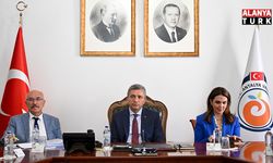 Antalya’da Deniz Çöpleri Eylem Planı Masaya Yatırıldı