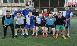 Alanya'da dostluk maçında gol yağmuru: 10-5