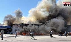 Gazipaşa’da inşaat malzemeleri deposunda yangın