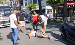 Duran araçları son anda fark ettiler, frene basınca devrilerek sürüklendiler