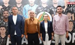 Milletvekili Çokal’dan Alanyaspor’a ziyaret