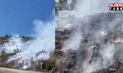 Alanya’da çalılık alanda çıkan yangın söndürüldü